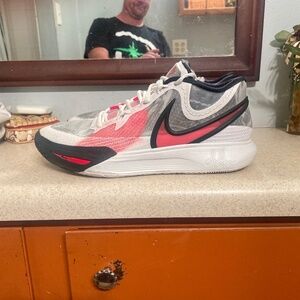 Nike Kyrie 8 go